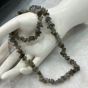 Malagasy Labradorite Chip Silver Necklace